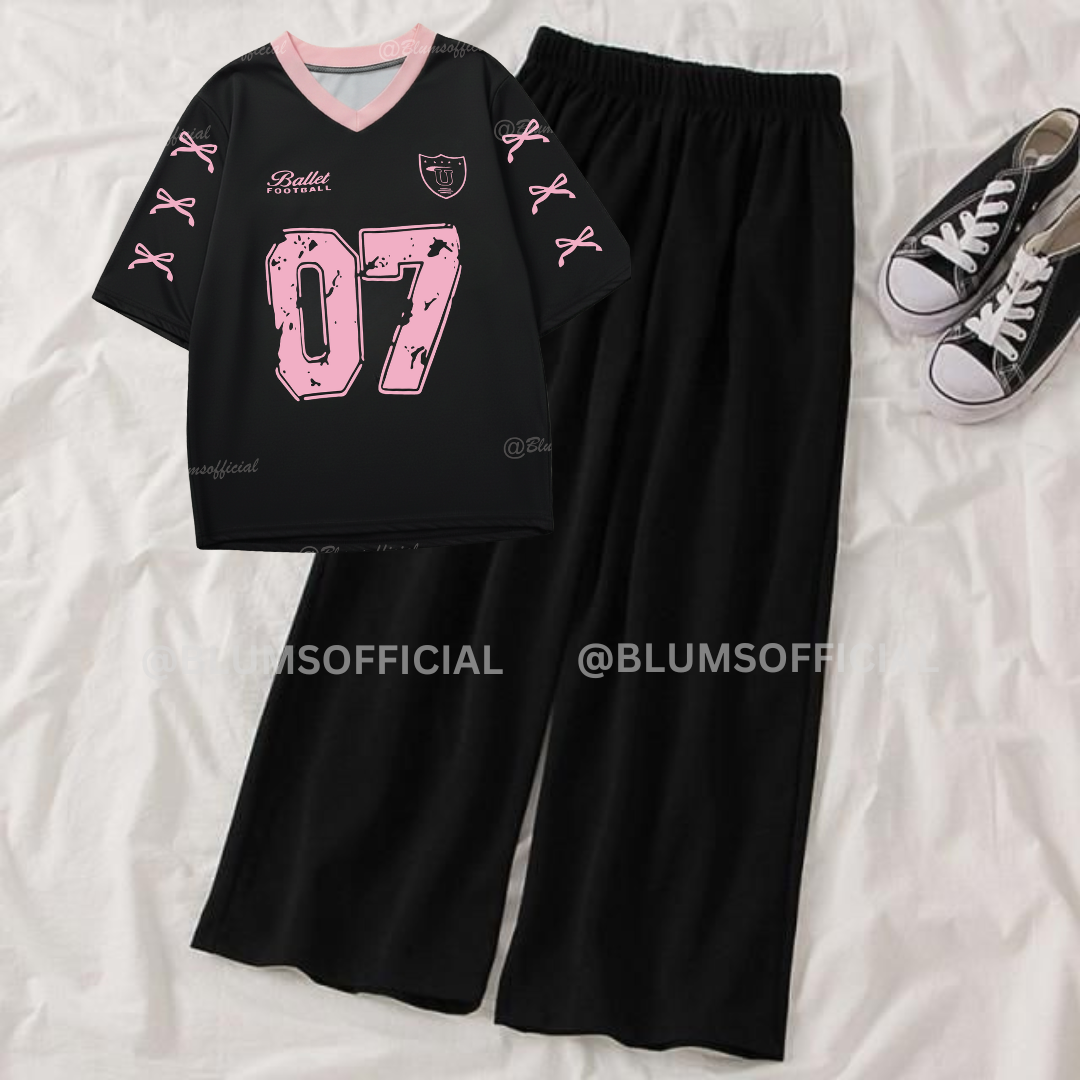 07 Pookie Black V neck Oversized & Black Flapper